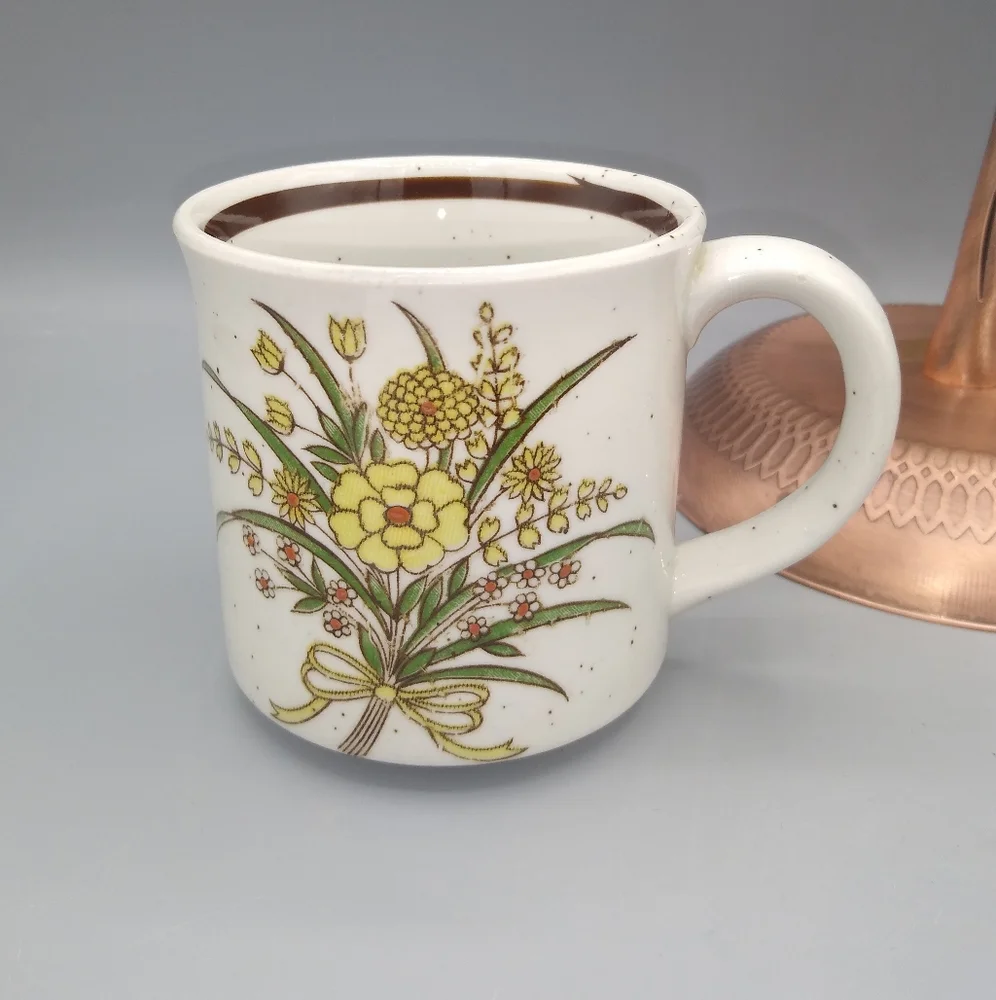 Speckled Glaze Flower Bouquet Coffee Mug 1970s Vintage